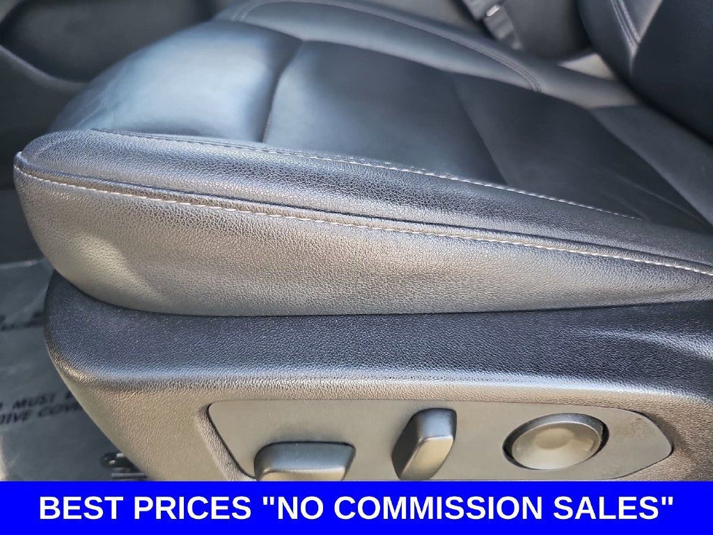 Used 2025 Chevrolet Tahoe LT RWD image 31