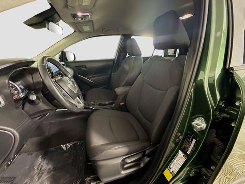 Used 2022 Toyota Corolla Cross LE image 22