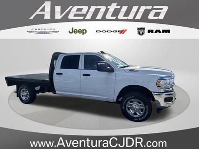 New 2023 RAM 3500 Tradesman w/ Chrome Appearance Group
