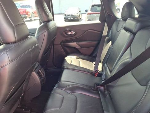Used 2020 Jeep Cherokee Limited AWD/4WD image 25