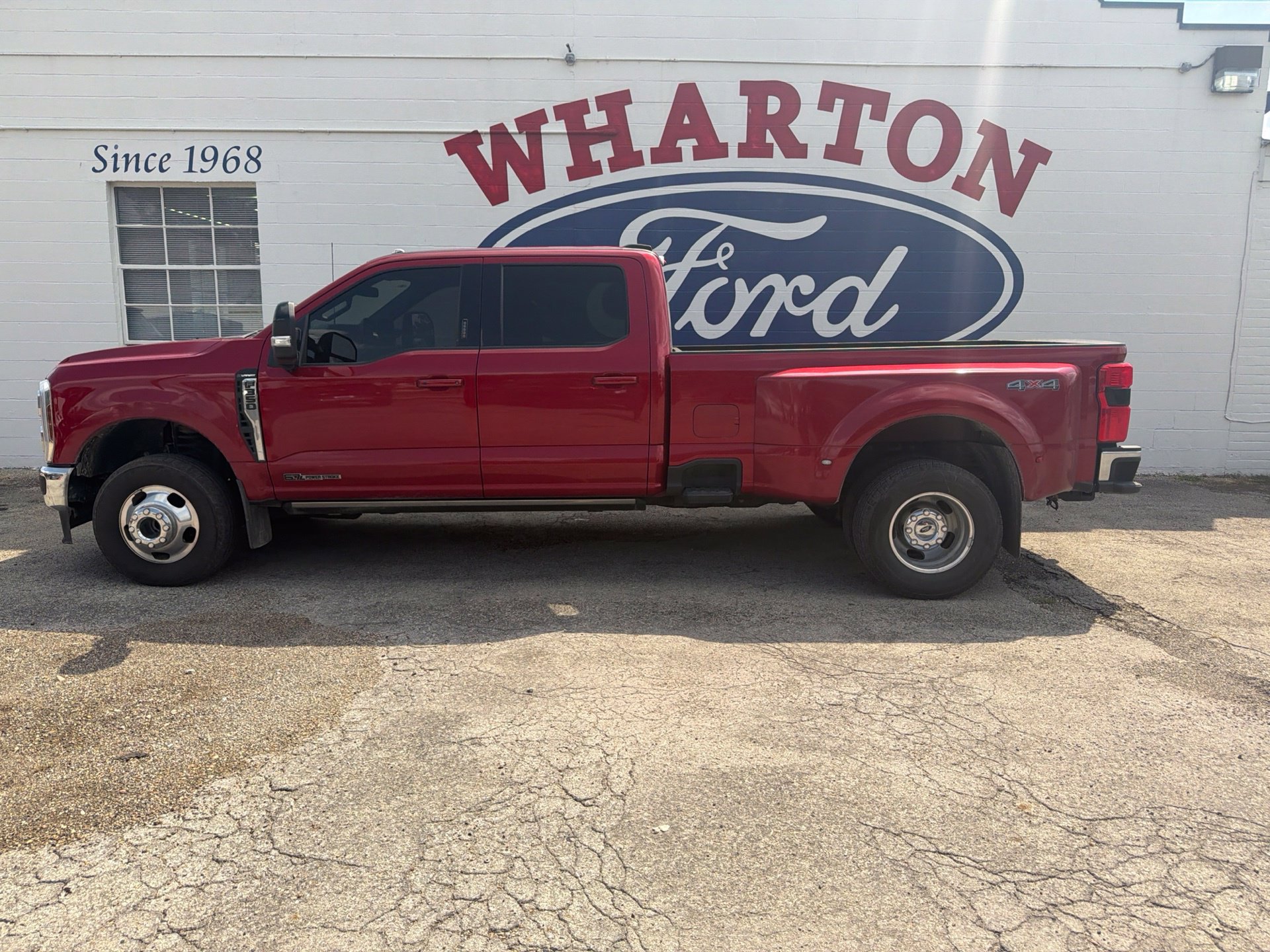 Used 2024 Ford F350 Lariat AWD/4WD image 7