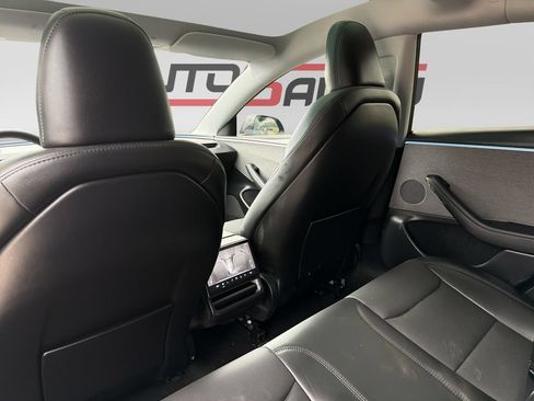 Used 2025 Tesla Model 3 Long Range RWD image 10