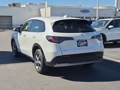 Certified 2024 Honda HR-V EX-L image 8