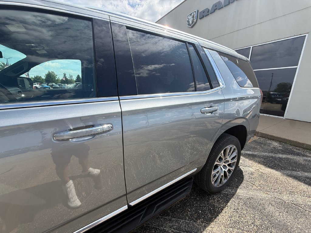 Used 2025 GMC Yukon Denali AWD/4WD image 37