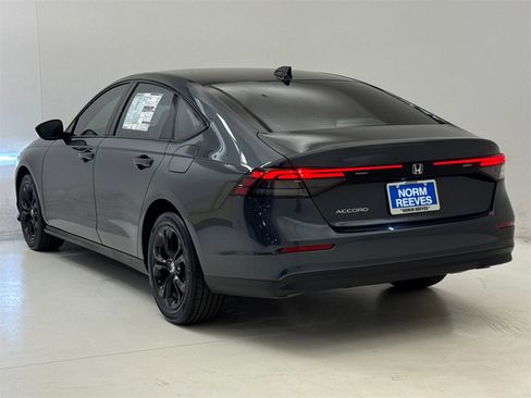 New 2025 Honda Accord SE image 7
