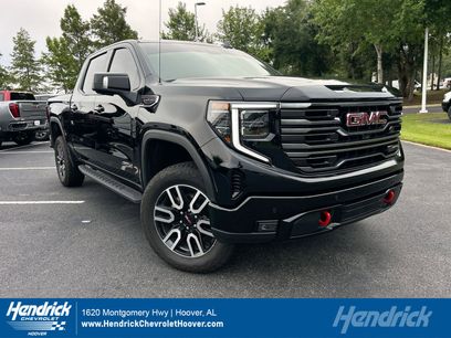 Used 2025 GMC Sierra 1500 AT4 w/ AT4 Premium Package