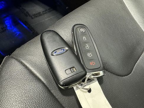 Used 2018 Ford Focus Titanium FWD image 29