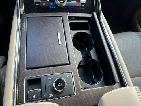 Used 2024 Lincoln Navigator Reserve AWD/4WD image 20