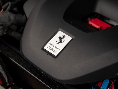 Used 2025 Ferrari 12Cilindri RWD image 45