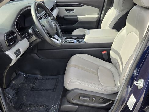 Used 2024 Honda Pilot EX-L image 12