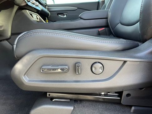 New 2026 Honda Pilot Touring image 27