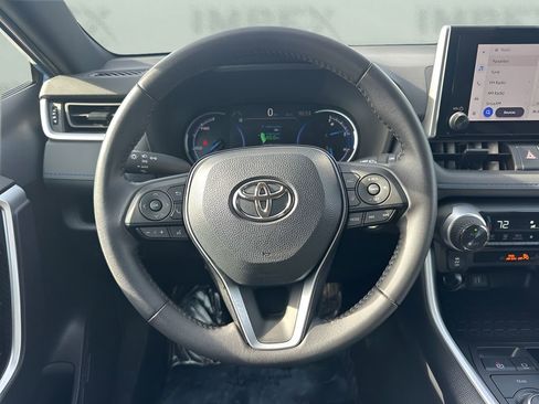 Used 2024 Toyota RAV4 SE image 13
