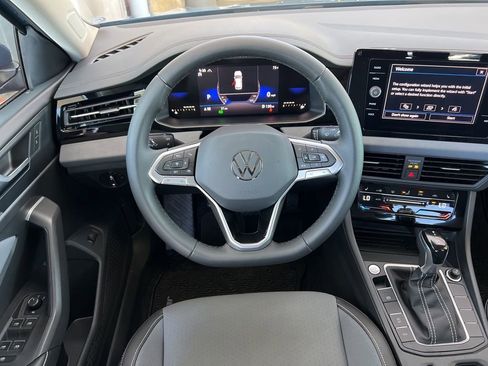 New 2025 Volkswagen Jetta SE image 14