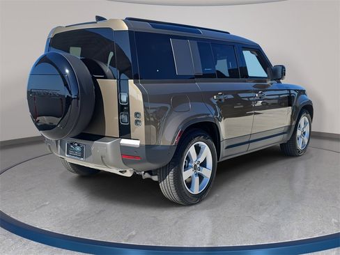 New 2026 Land Rover Defender 110 S image 5