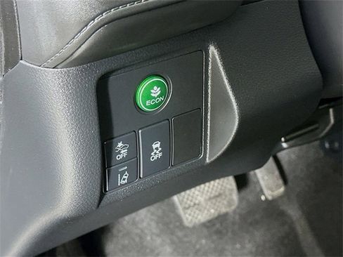 Certified 2022 Honda HR-V EX-L image 20