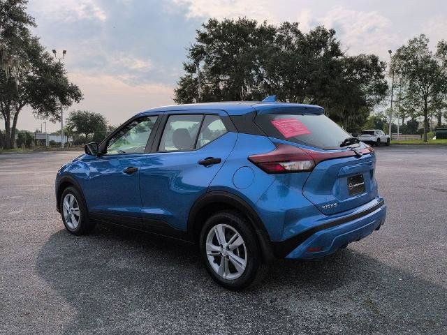 Certified 2025 Nissan Kicks Play S FWD image 6