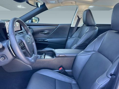 Used 2025 Lexus ES 300h ES 300h image 5