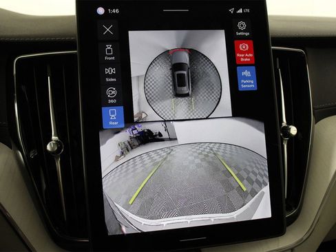 Used 2026 Volvo XC60 B5 Ultra w/ Protection Package Premier image 13