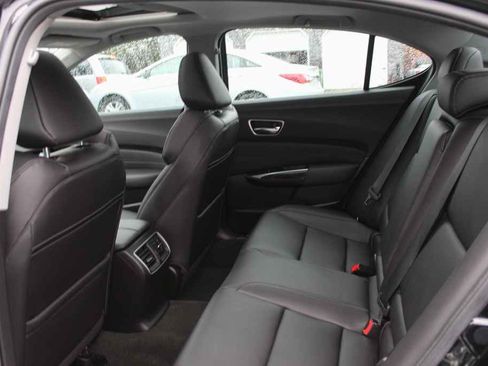 Used 2020 Acura TLX image 30