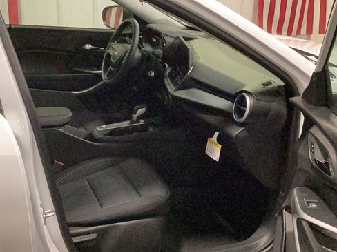 New 2026 Chevrolet Trax LS w/ Driver Confidence Package FWD image 19