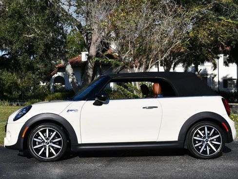Used 2021 MINI Cooper S image 35