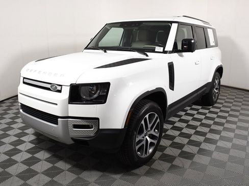 Used 2023 Land Rover Defender 110 SE image 1