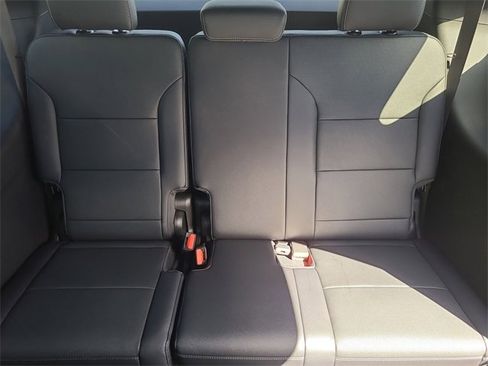 New 2026 Chevrolet Traverse LT w/ Midnight/Sport Edition image 13