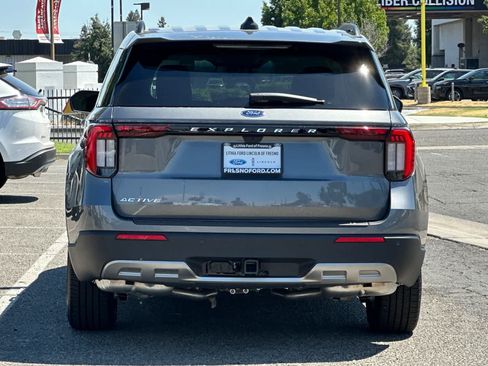 New 2026 Ford Explorer Active w/ Active Comfort Package RWD image 7