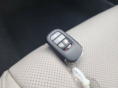 Used 2025 Honda Accord Touring image 35