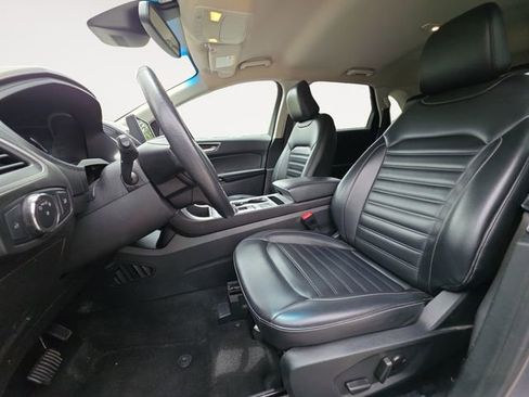Used 2022 Ford Edge SEL AWD/4WD image 9