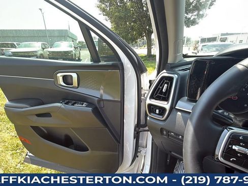 Used 2022 Kia Sorento S FWD image 24