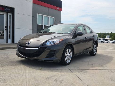Used 2010 MAZDA MAZDA3 i Touring FWD image 2