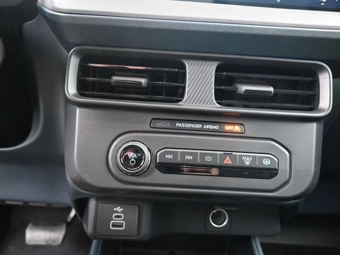 New 2025 Ford Maverick XL w/ Equipment Group 102A image 34