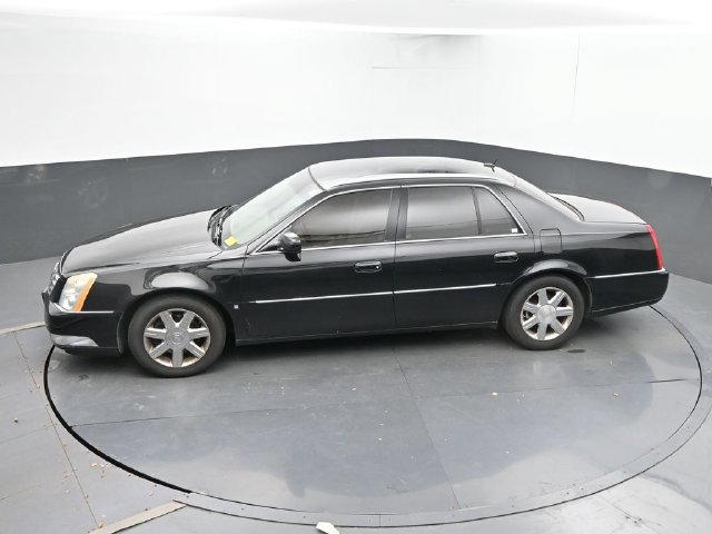 Used 2006 Cadillac DTS FWD image 17