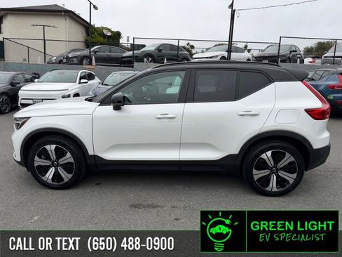 Used 2023 Volvo XC40 Recharge Plus AWD/4WD image 8