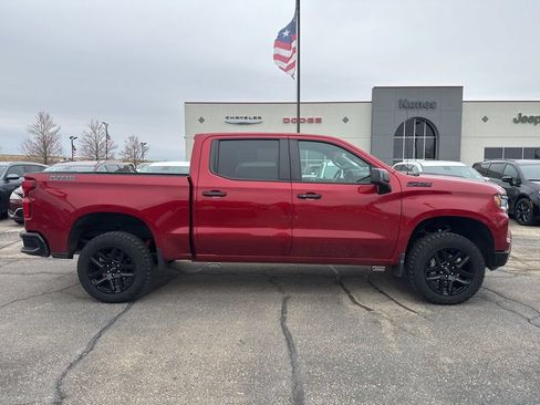 Used 2024 Chevrolet Silverado 1500 LT Trail Boss w/ Convenience Package II AWD/4WD image 3
