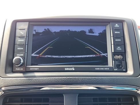Used 2020 Dodge Grand Caravan SXT FWD image 19