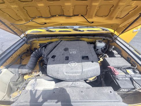 Used 2007 Toyota FJ Cruiser 4WD image 17