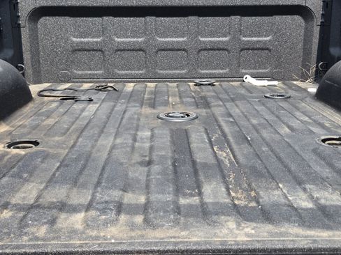 Used 2025 RAM 2500 Laramie AWD/4WD image 31