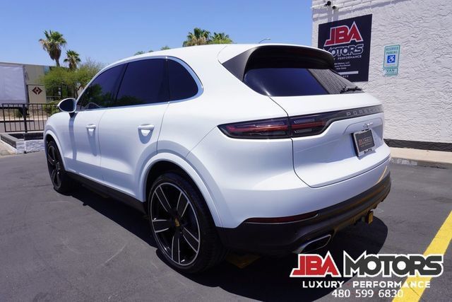 Used 2023 Porsche Cayenne AWD/4WD image 57