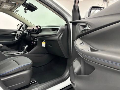 New 2026 Buick Encore GX Sport Touring w/ Advanced Technology Package FWD image 32