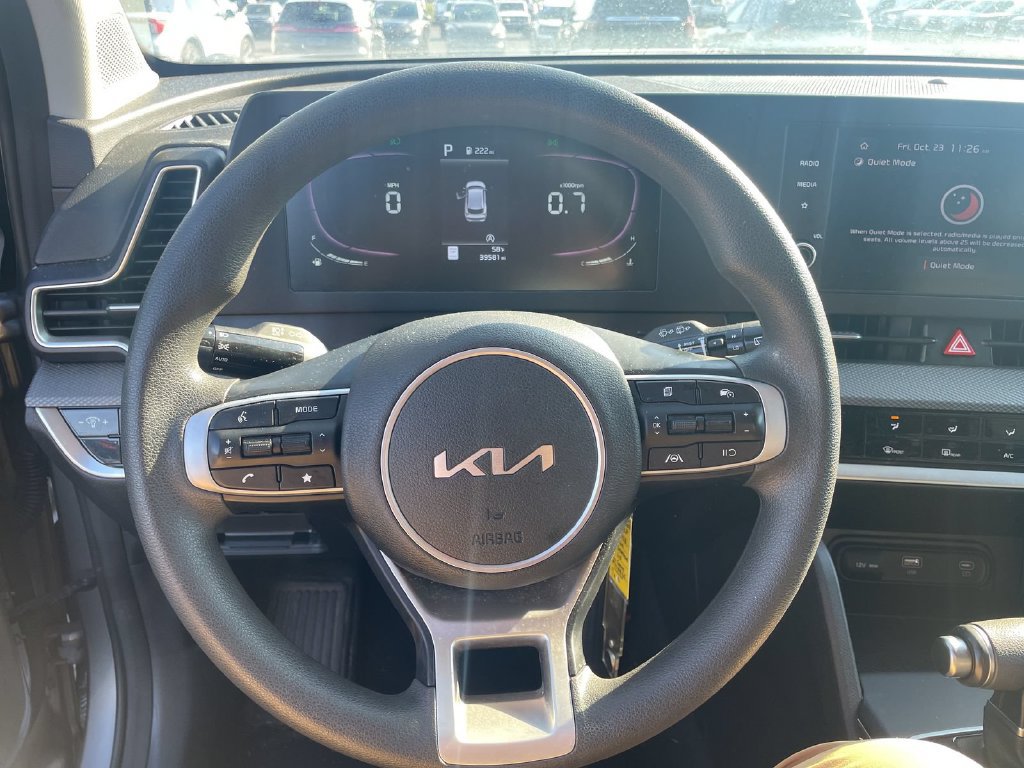 Used 2023 Kia Sportage LX AWD/4WD image 15