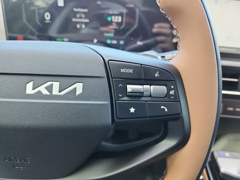 New 2026 Kia EV6 Wind RWD image 21