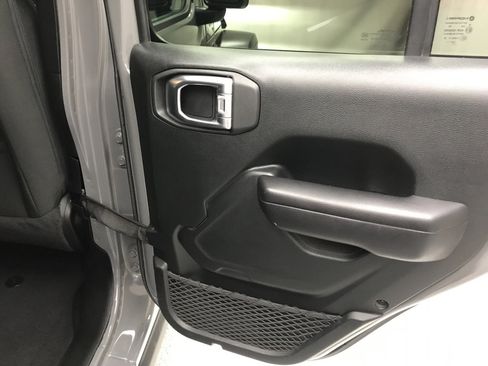 Used 2021 Jeep Wrangler Unlimited Sport image 20