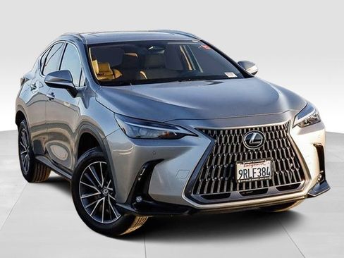 Used 2025 Lexus NX 250 FWD w/ Premium Package image 2