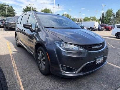 Used 2020 Chrysler Pacifica Touring-L Plus