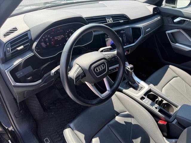 Used 2022 Audi Q3 2.0T Premium AWD/4WD image 10