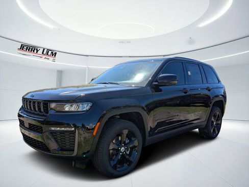 New 2026 Jeep Grand Cherokee Limited RWD image 7