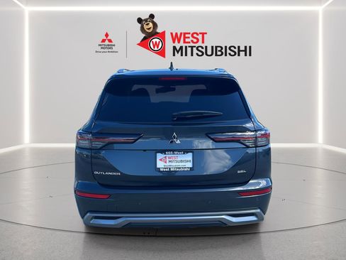 New 2026 Mitsubishi Outlander SEL image 5