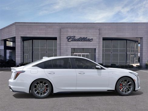 New 2026 Cadillac CT5 V image 5